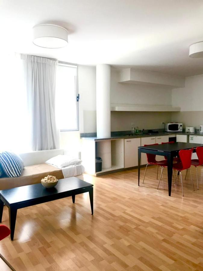 Apartamentos Libertador, Martínez Dış mekan fotoğraf